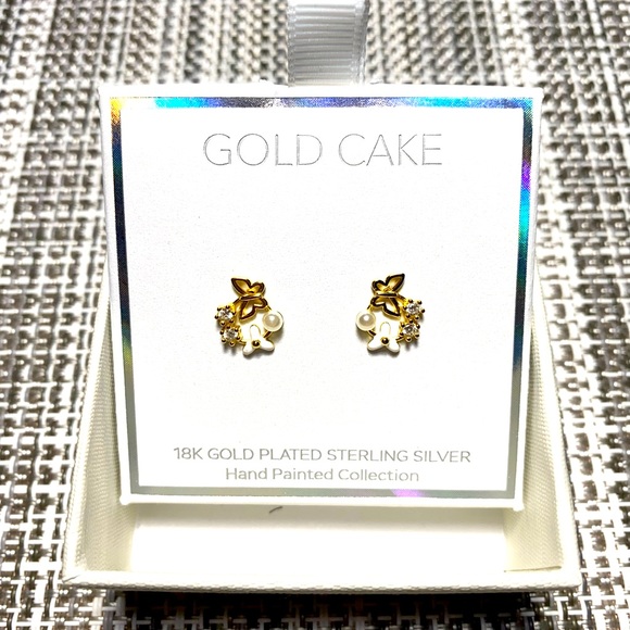 Gold Cake Jewelry Brand New Gold Cake Floral Gold Toned Stud
